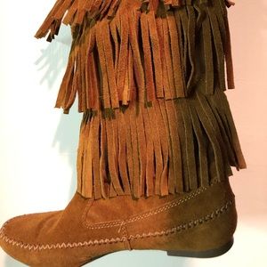 LAUREN CONRAD MID CALF THIA MOCCASIN FRINGED BOOTS